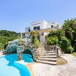 Gina - Infinity Pool - Capri Anacapri (Isola di Capri)