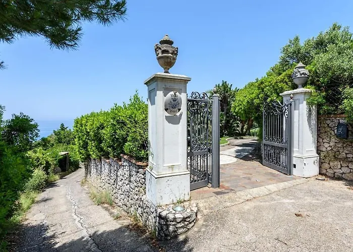Villa Gina - Infinity Pool - Capri